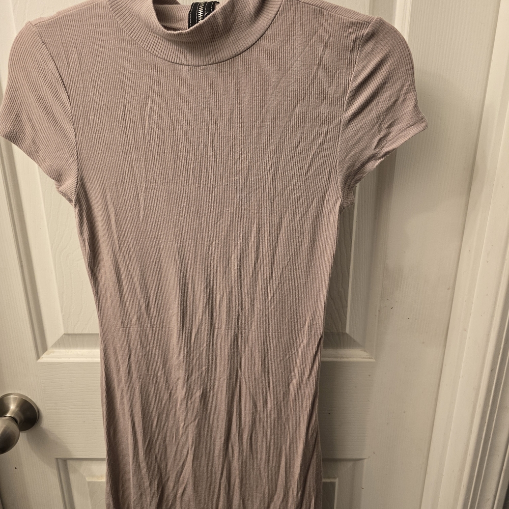 Heart Hips Mauve Ribbed Short Sleeve Mock Neck Dress